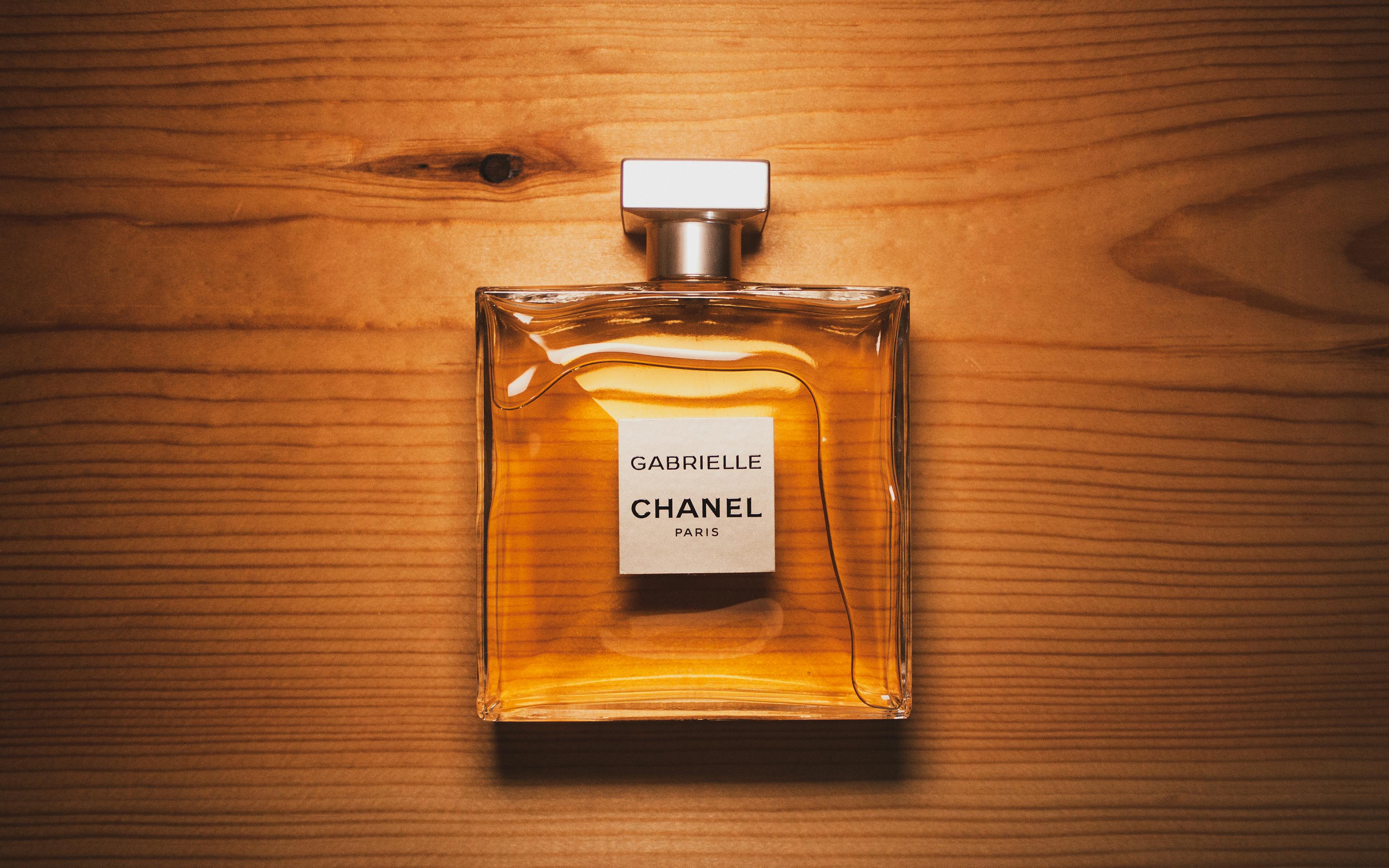 揭秘四月Chanel香水价格背后的故事与最新价格动态