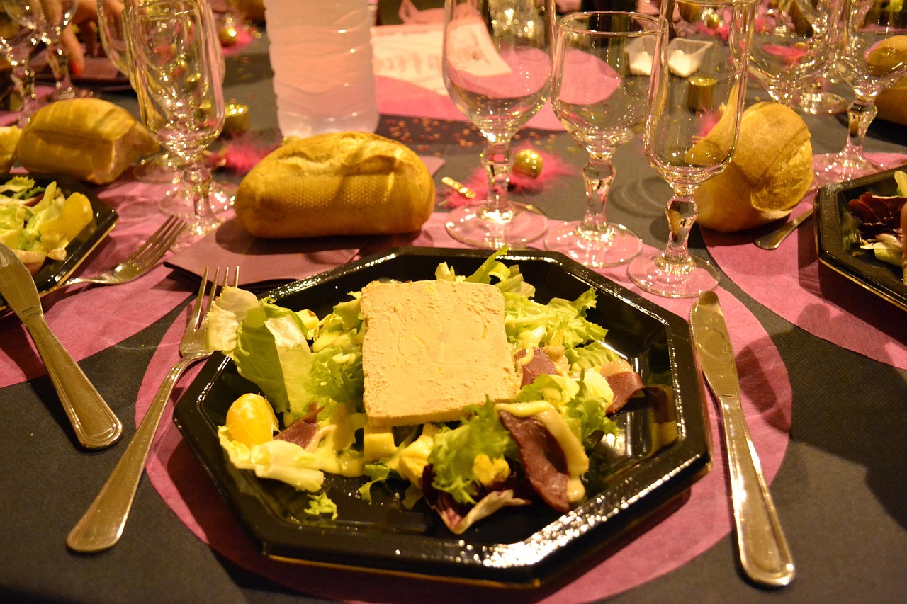 巩义学校食堂招聘启事，寻找美食守护者，共建校园四月美食盛宴