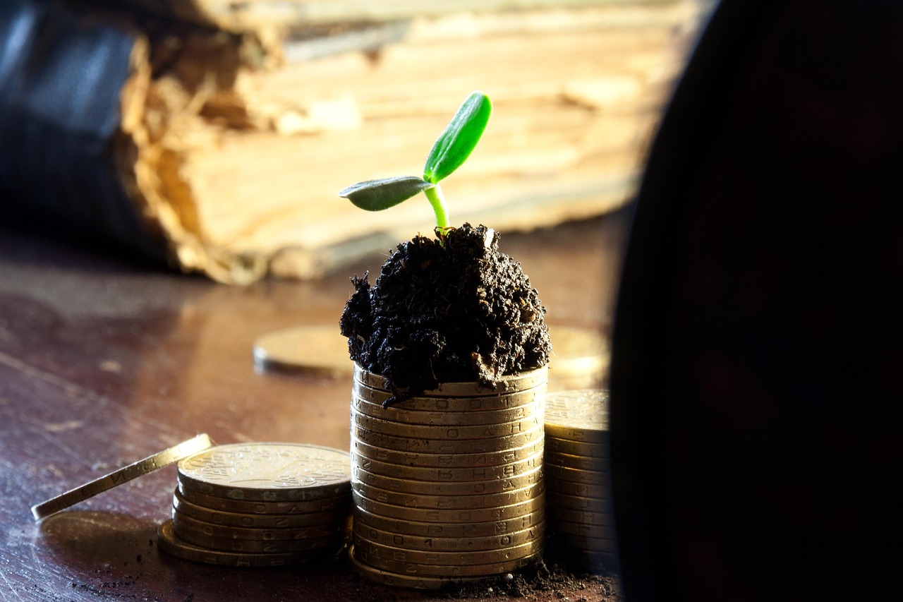 五月现货黄金行情分析与投资建议，把握黄金走势，理性投资获利